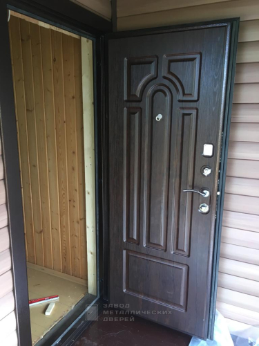 Фото двери в дом №44